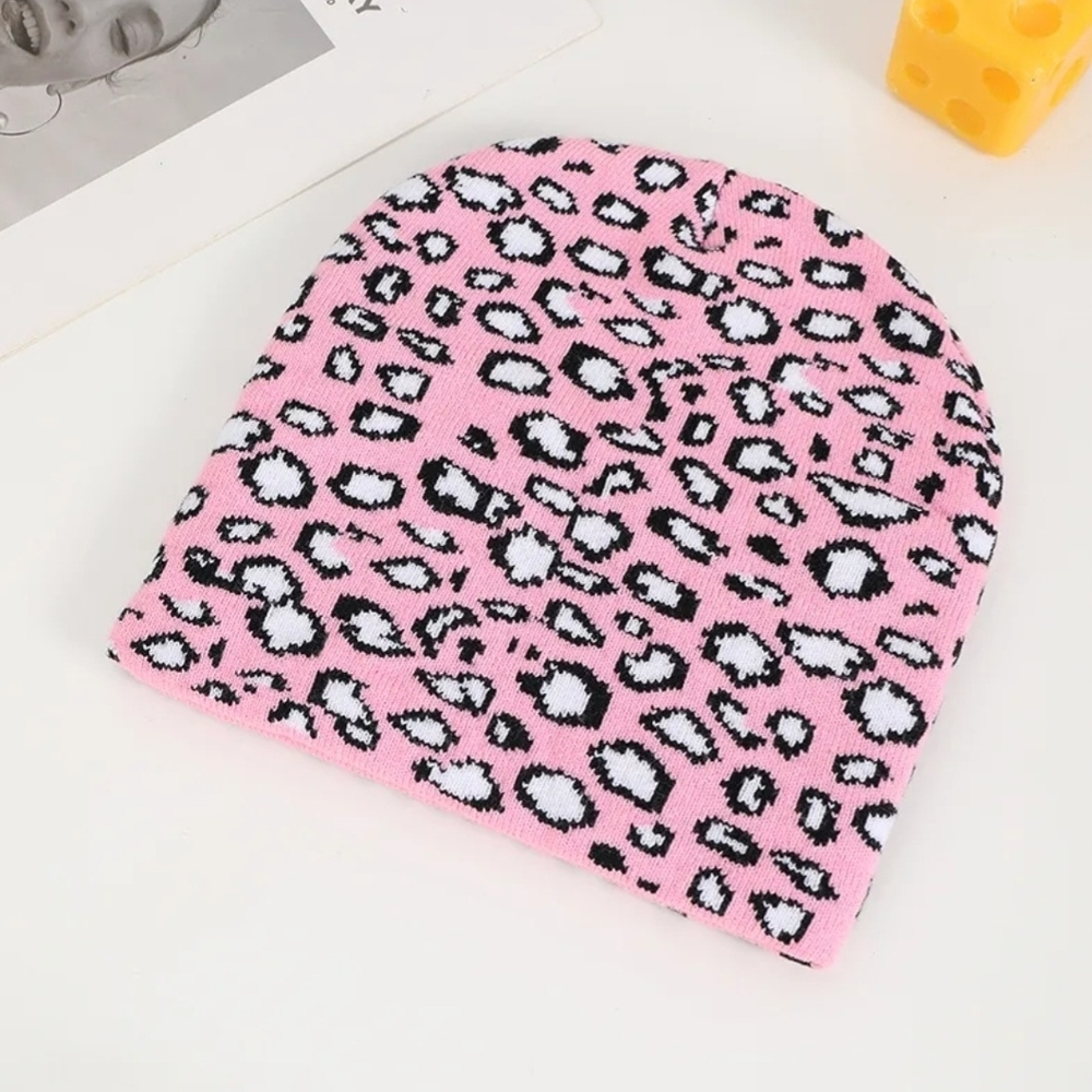 Beanie Pink Leopard Print Eaveless